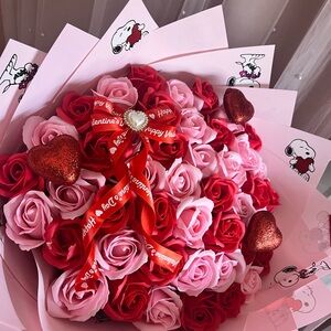 Valentine's Day Pink and Red Rose Bouquet
